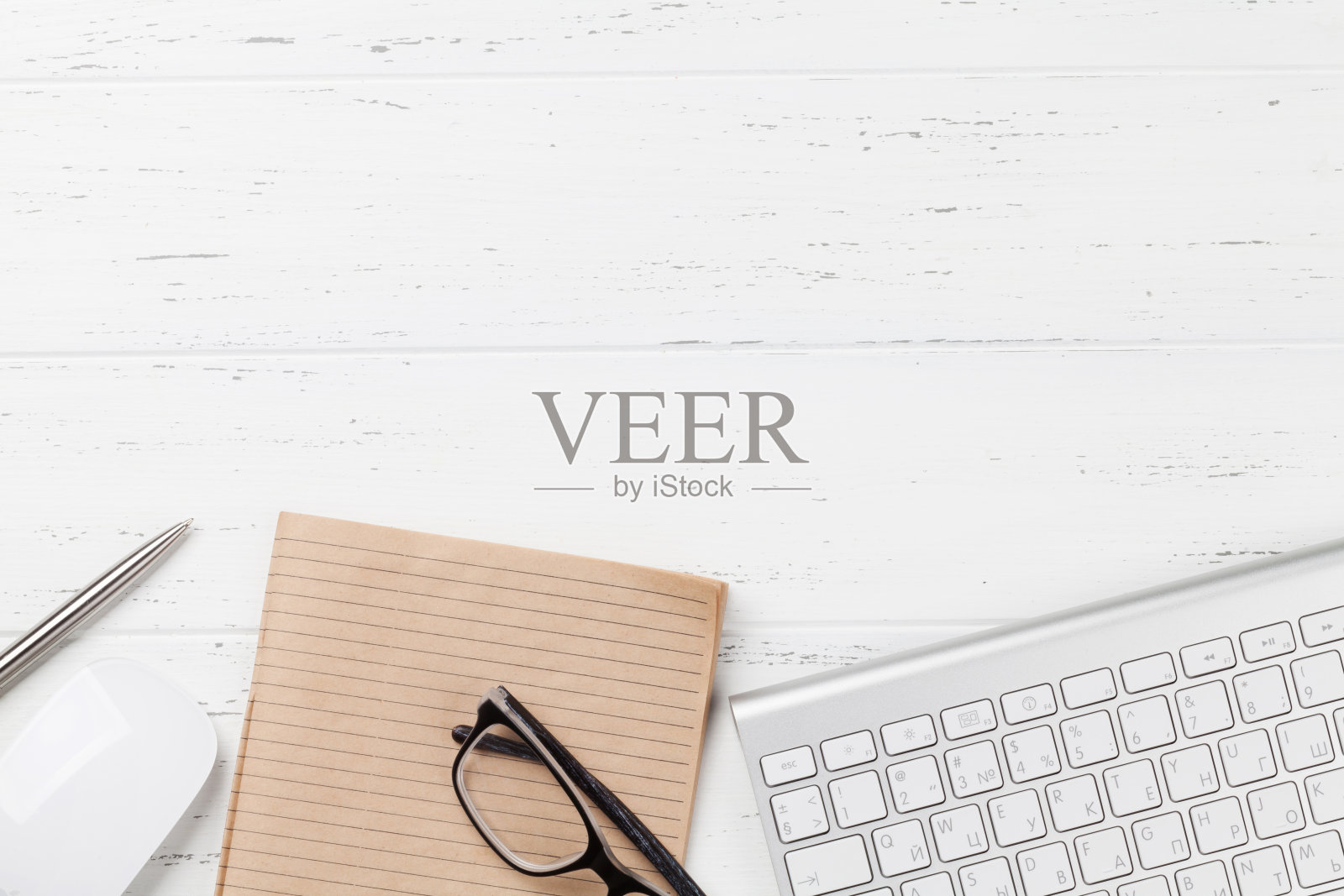 办公室办公用品和电脑照片摄影图片