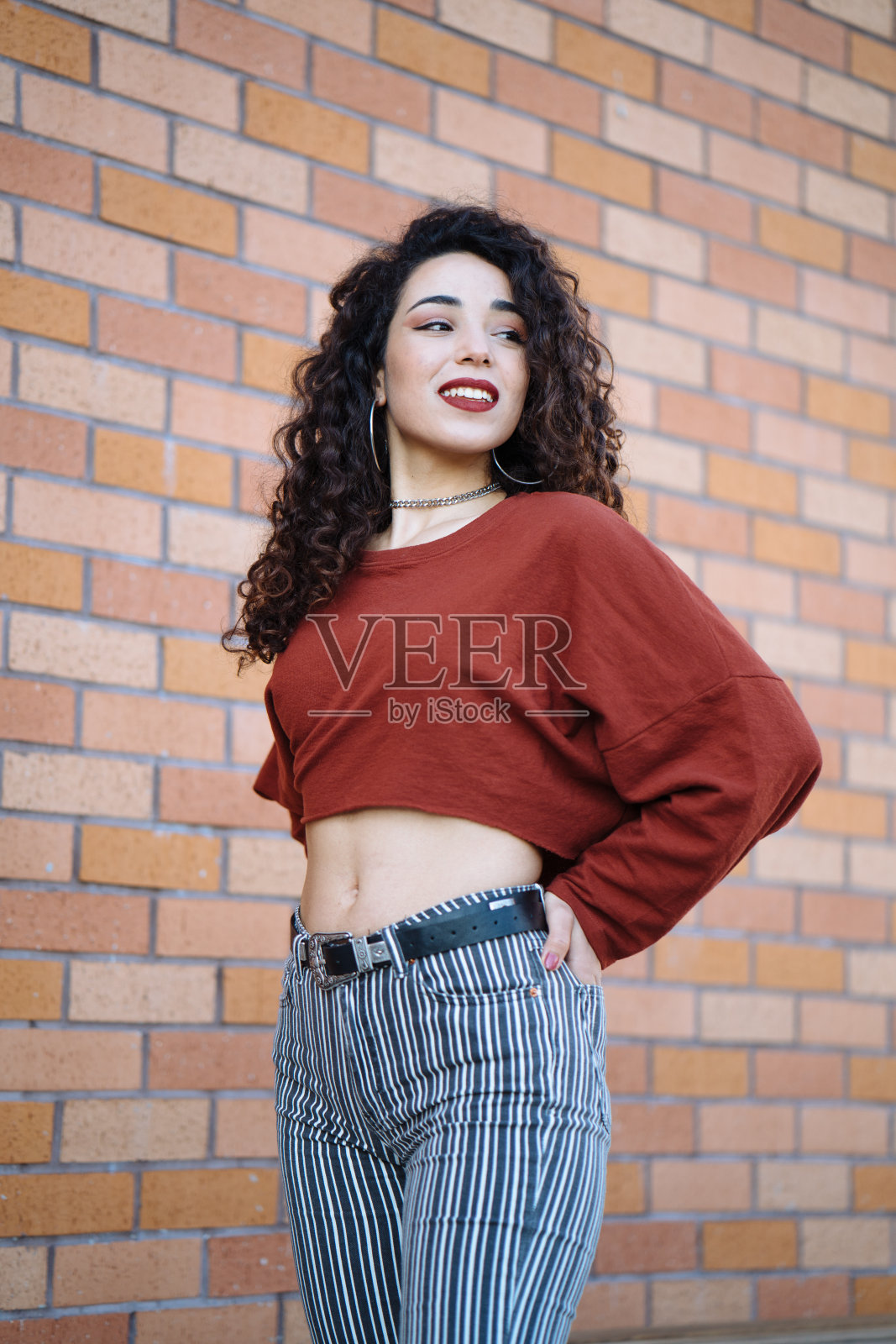 年轻女子的肖像照片摄影图片