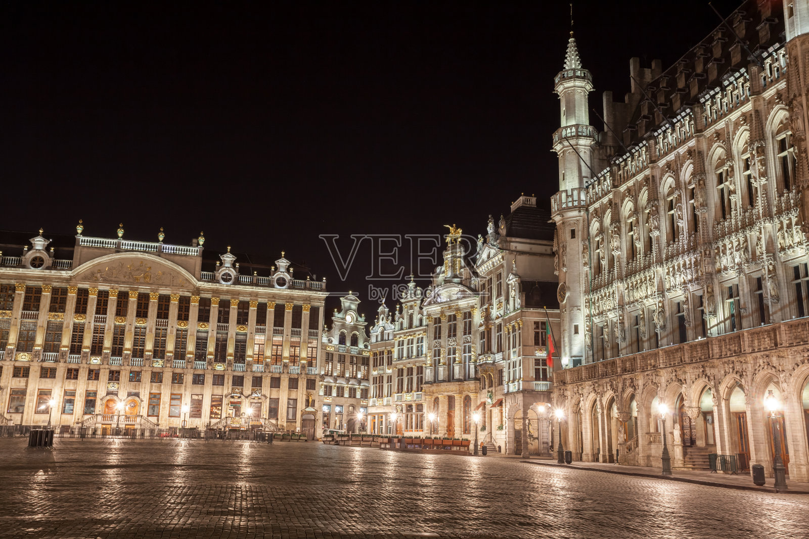 晚上从比利时布鲁塞尔来的大广场建筑照片摄影图片