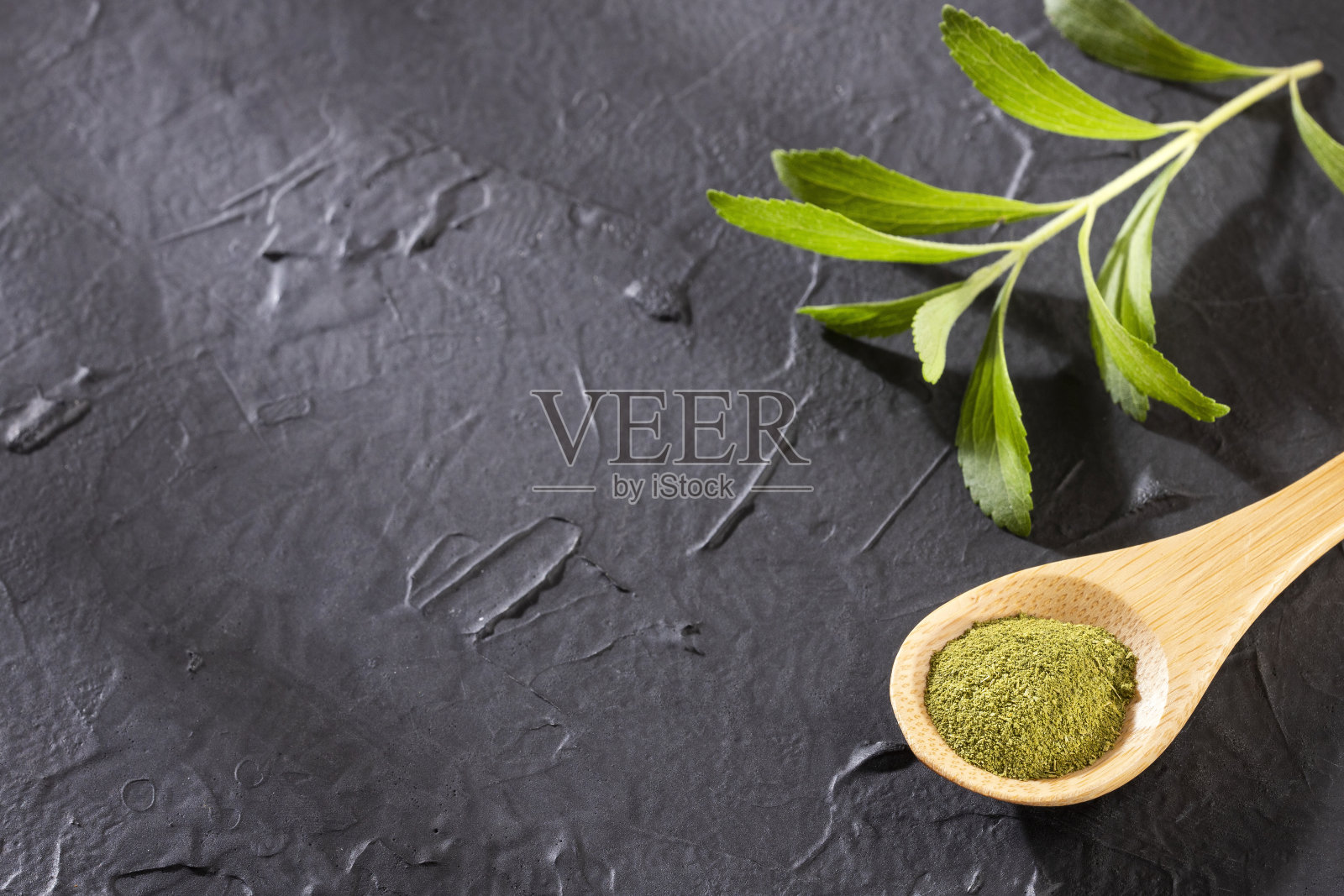 甜菊糖-天然有机甜味剂。照片摄影图片