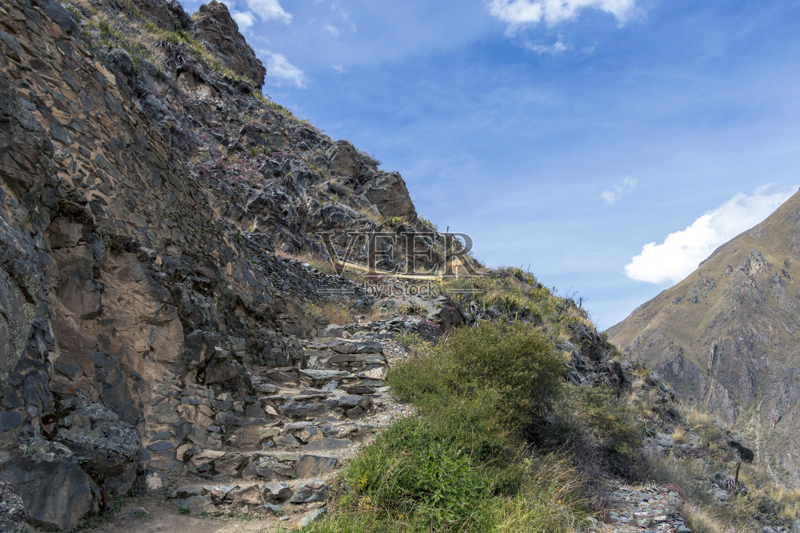 奥兰塔坦博遗址,一座巨大的印加堡垒,山坡上有巨大的石阶,秘鲁的旅游胜地照片摄影图片