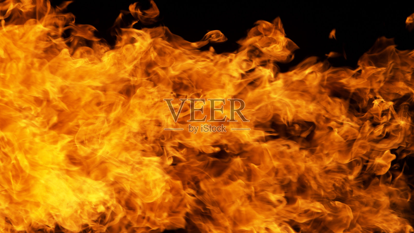 爆炸发生在黑色背景上照片摄影图片