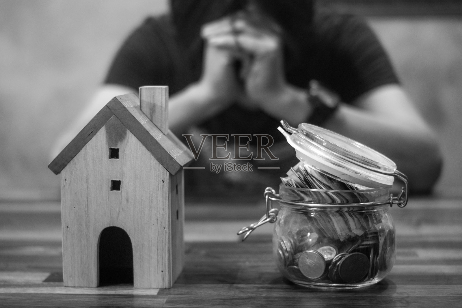 人们有住房债务问题,住房,房地产,买公寓照片摄影图片