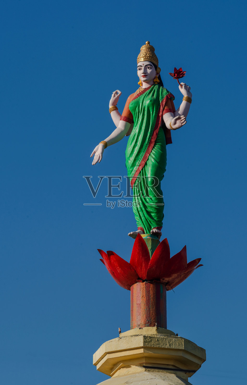 拉克希米雕像,位于马哈拉施特拉邦孟买拉克希米保险大楼顶部照片摄影图片