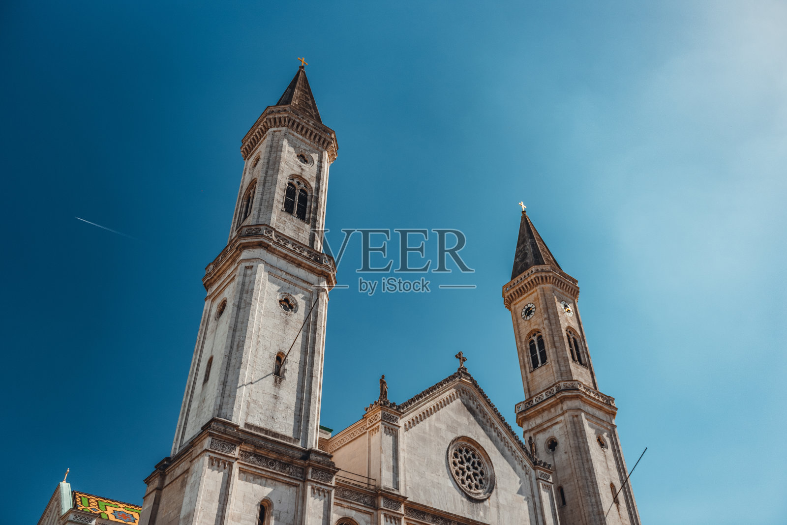 德国巴伐利亚州慕尼黑的圣路易斯路德维希教堂照片摄影图片