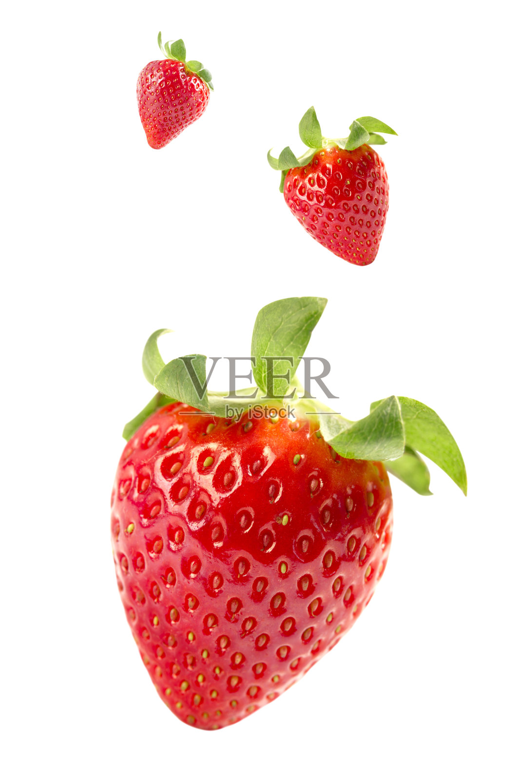 新鲜草莓孤立地落在白色背景上的照片照片摄影图片