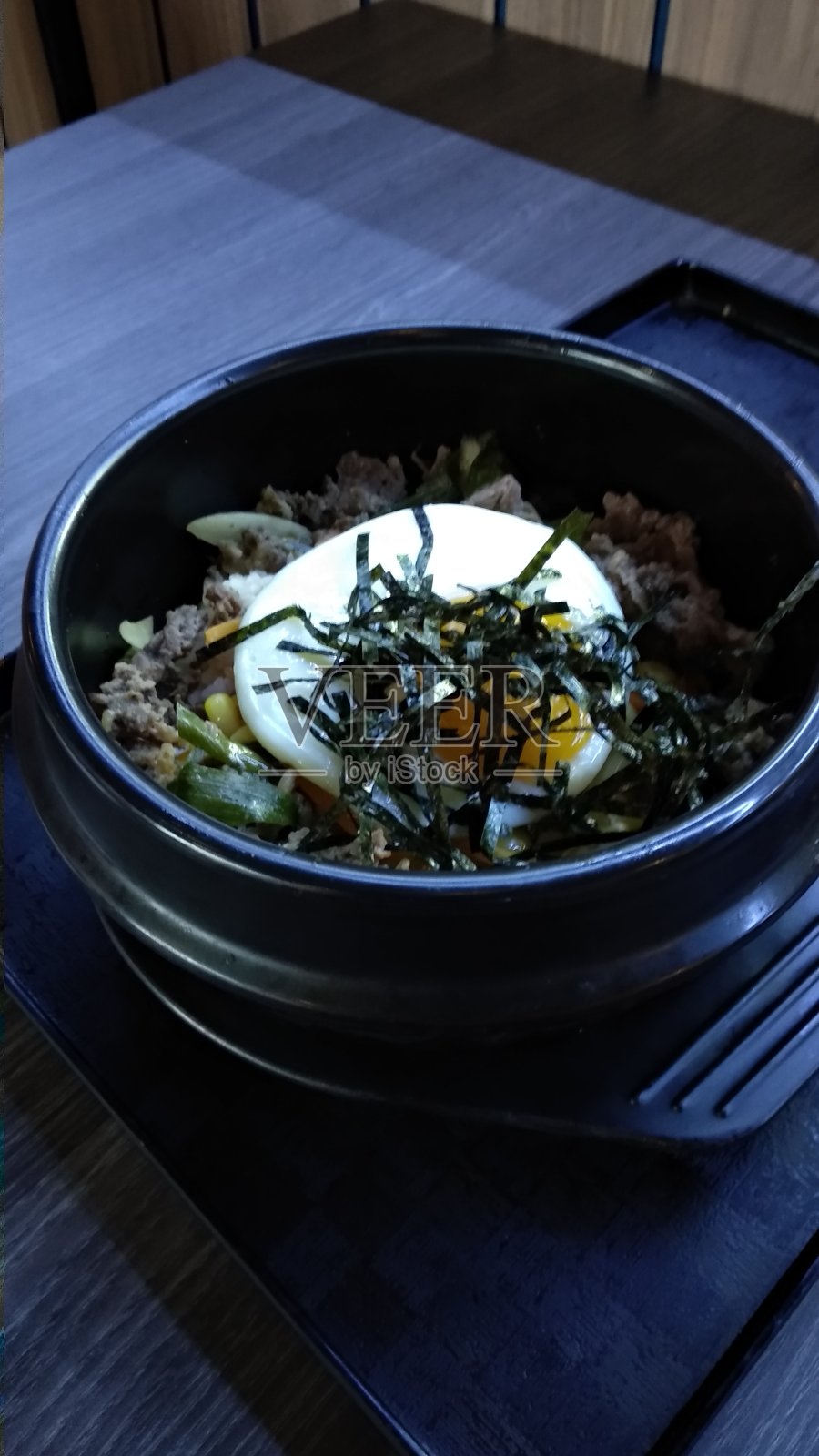 牛肉烤肉Ricebowl照片摄影图片