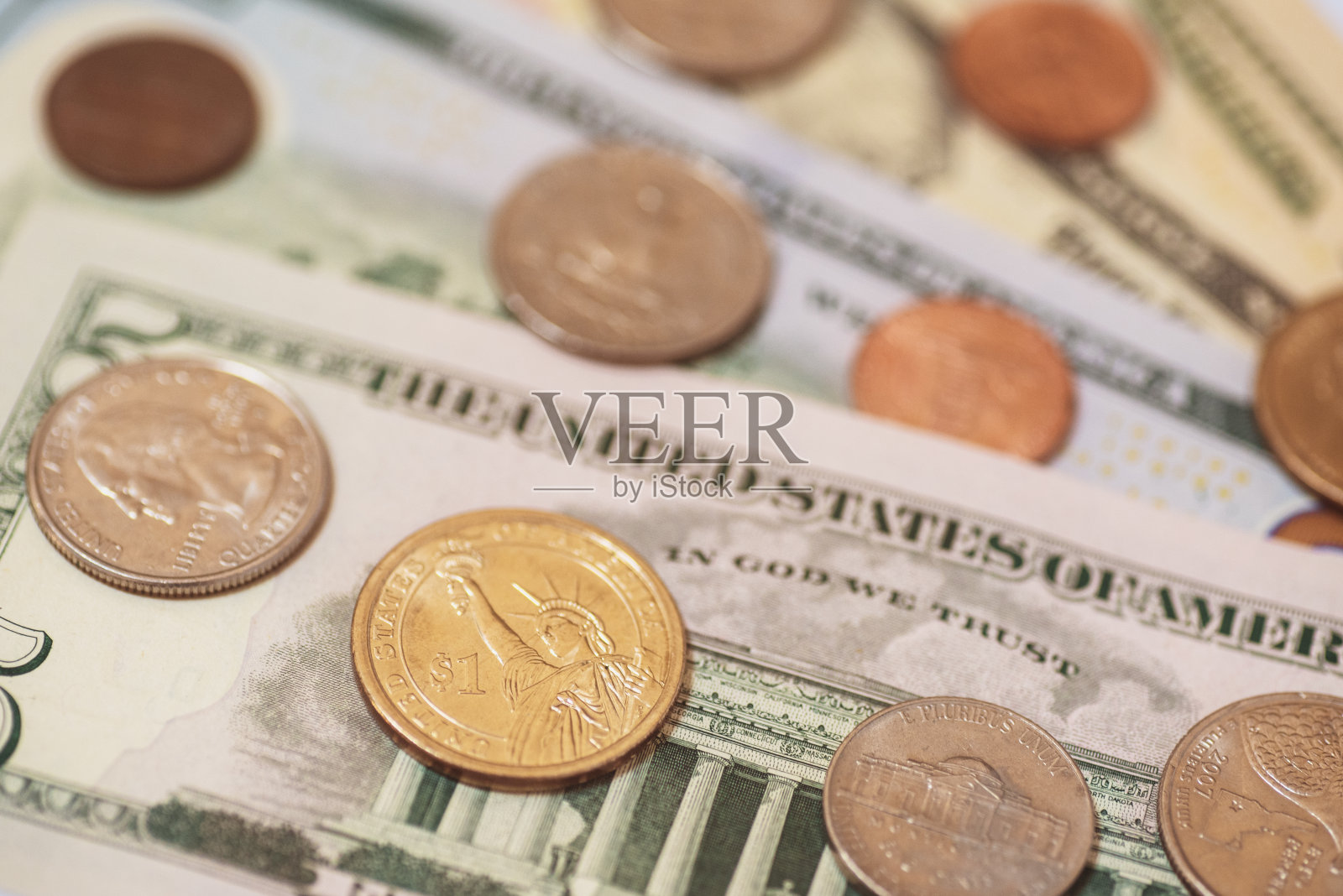 美元(USD)纸币和硬币照片摄影图片