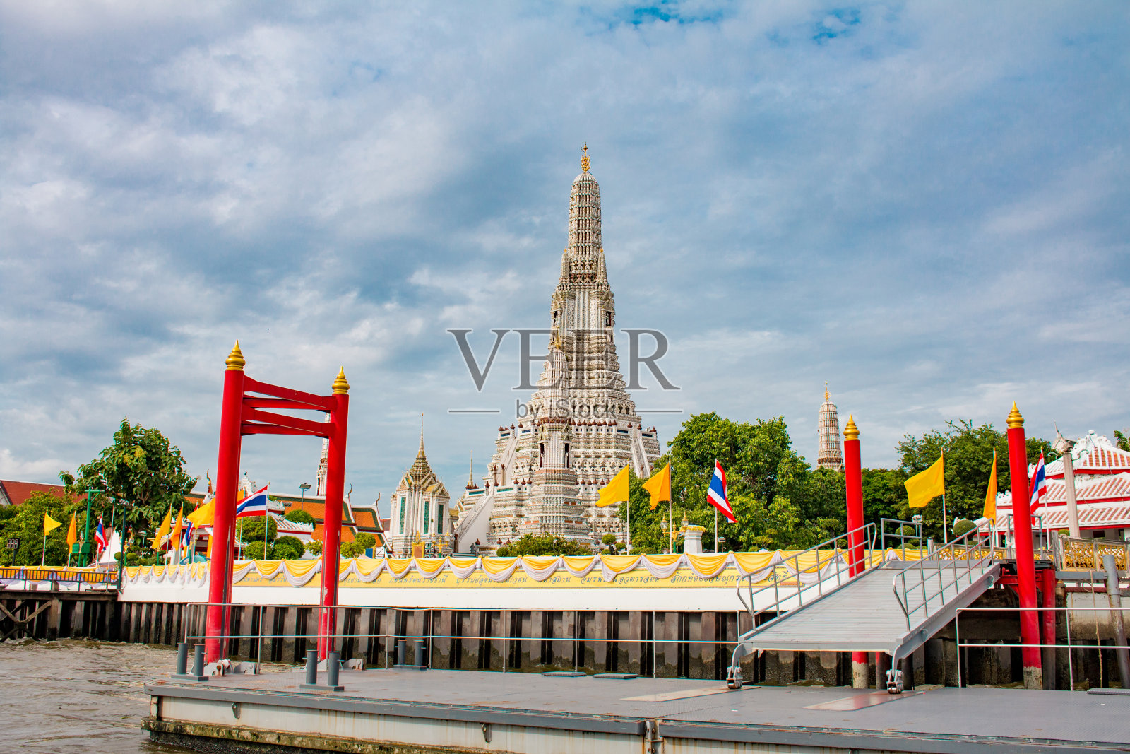 曼谷黎明寺(Wat Arun)照片摄影图片
