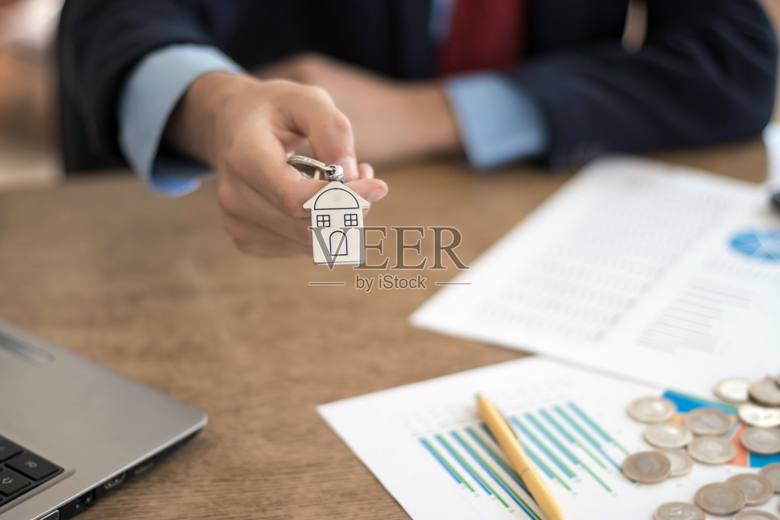 为家庭成本省钱照片摄影图片