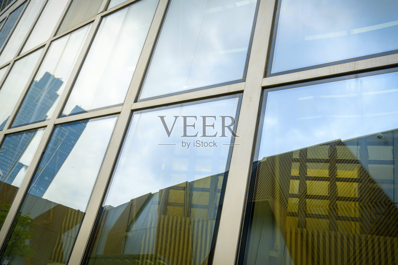 中国深圳摩天大楼商务办公室之窗照片摄影图片