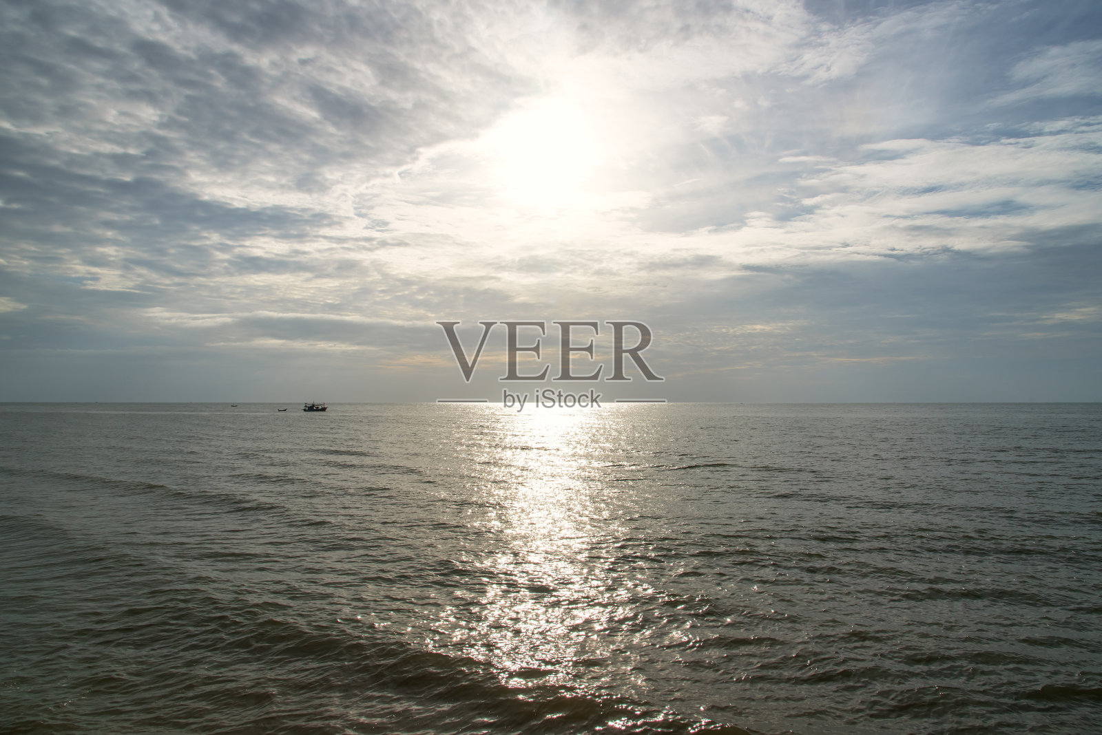 海洋和日落天空照片摄影图片