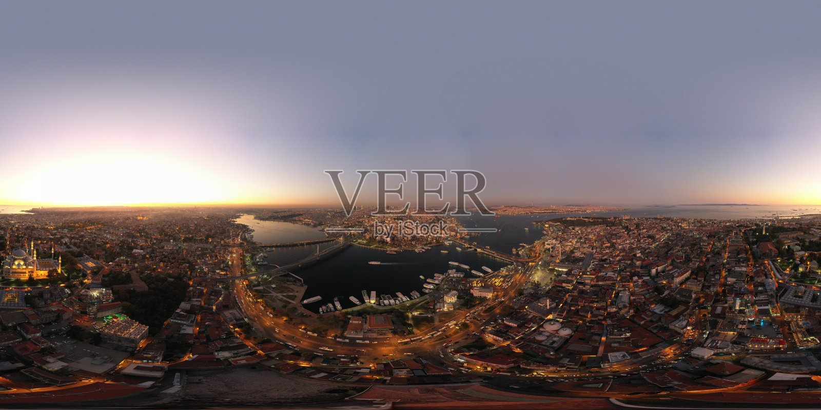 日落时伊斯坦布尔的全景鸟瞰图照片摄影图片