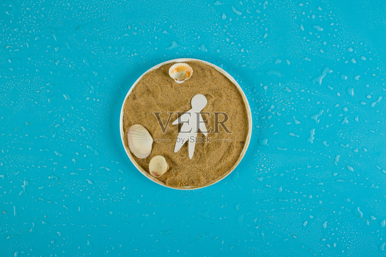 放逐-人在一个荒岛上照片摄影图片