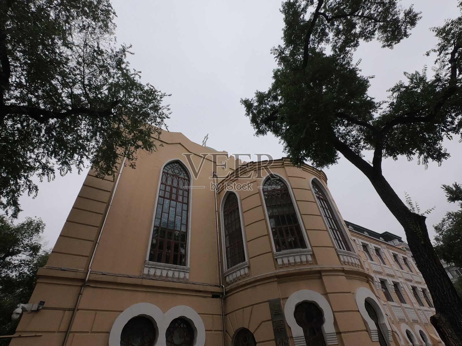 中国哈尔滨新犹太教堂的正面照片摄影图片