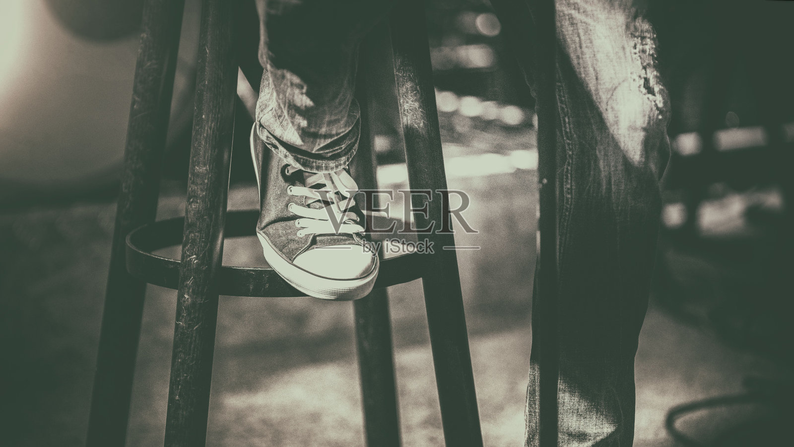 放松在舞台上照片摄影图片