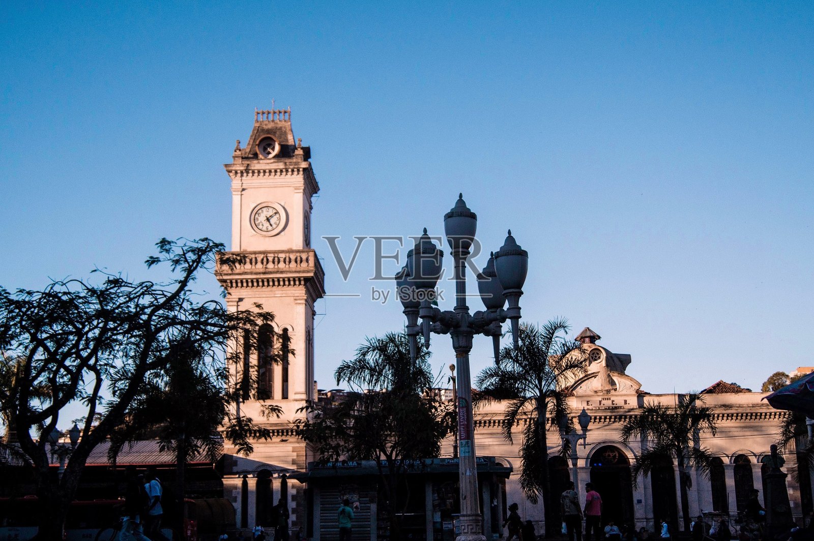 车站广场照片摄影图片