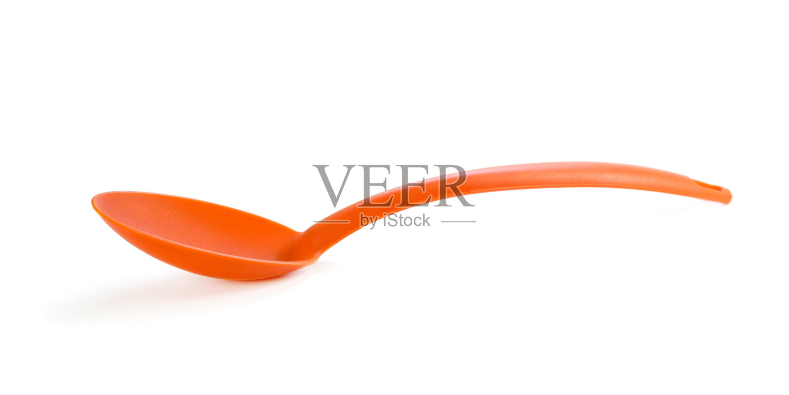 红色的塑料包。关闭了。在白色背景上隔离照片摄影图片