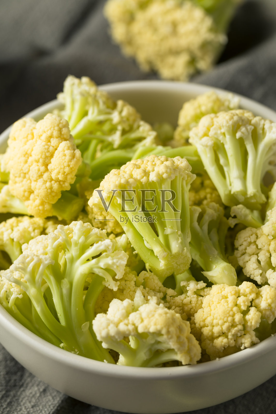 生的白色小菜花小花照片摄影图片