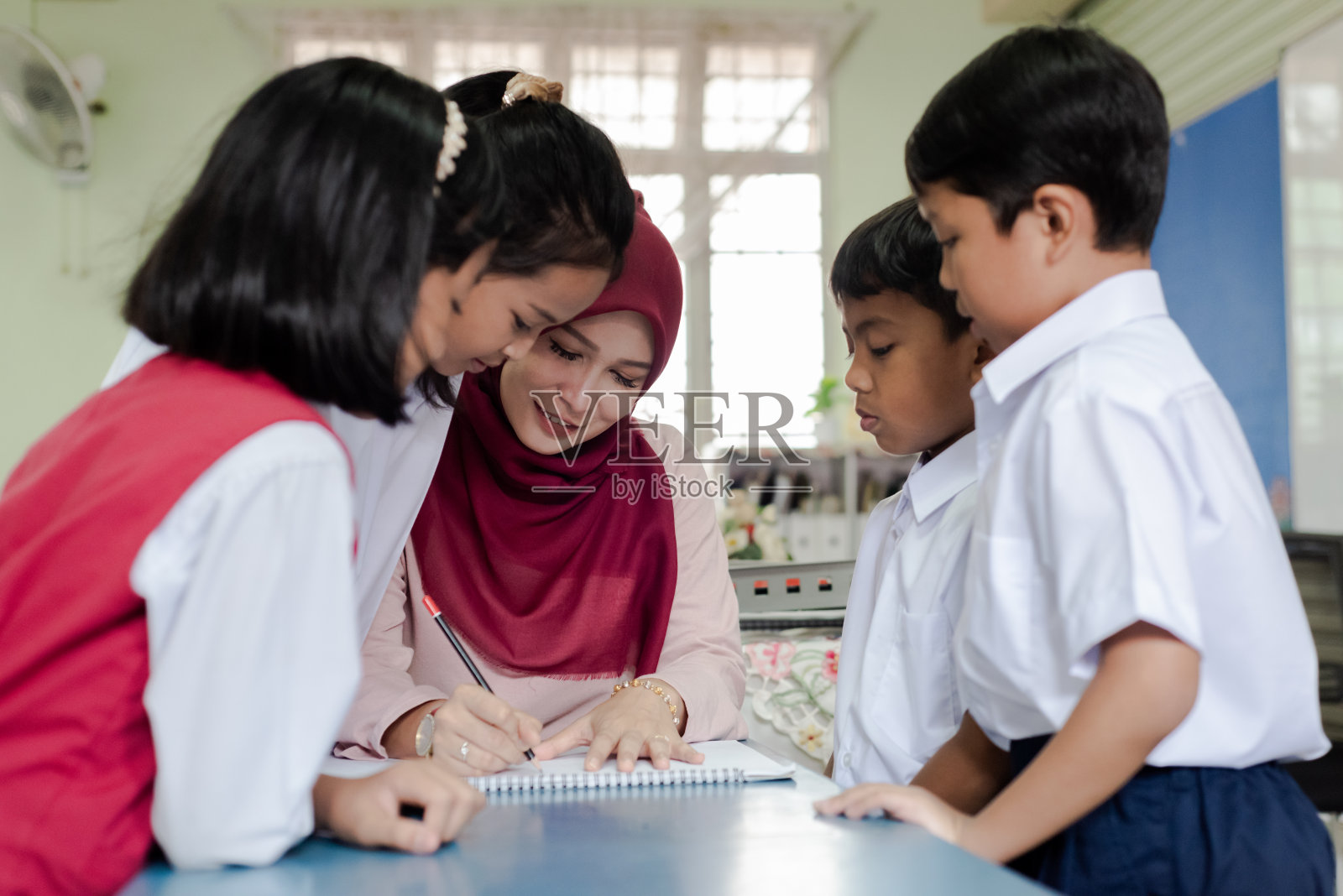 准备去学校照片摄影图片