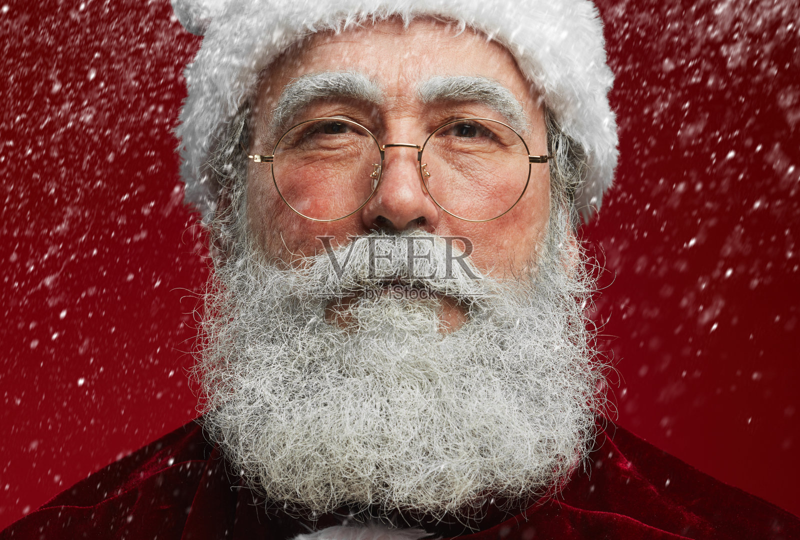 经典的圣诞老人和雪花照片摄影图片