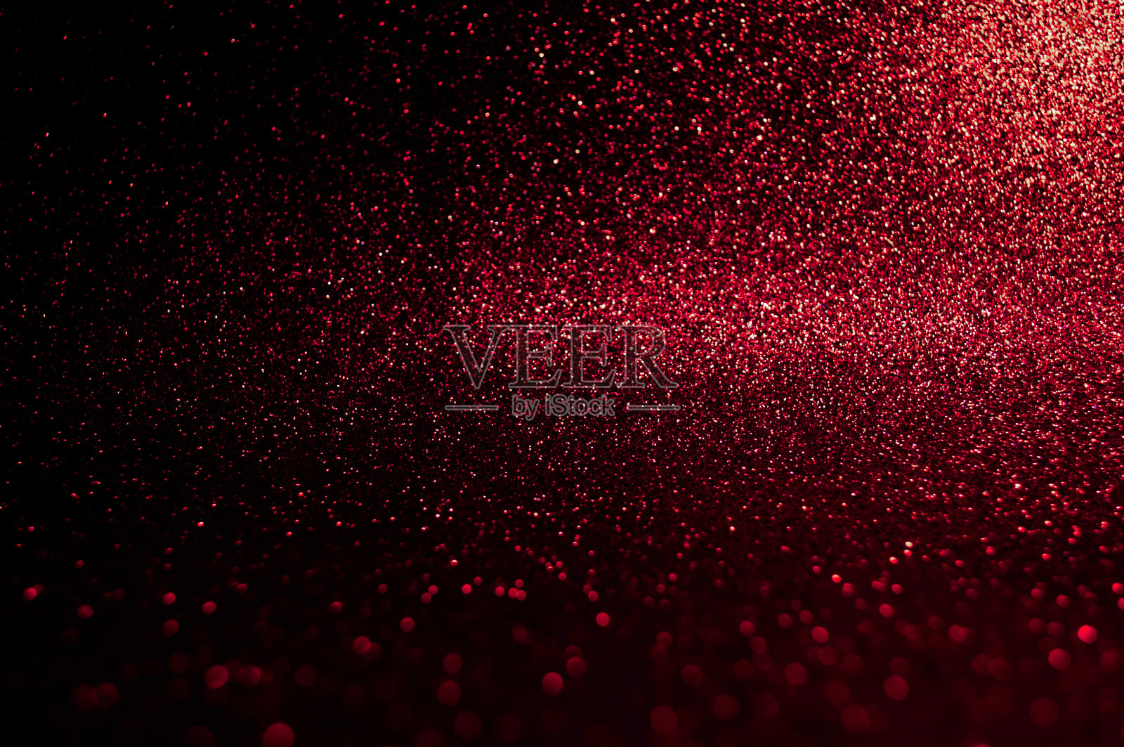 软图像抽象散景,暗红色背景。红色,栗色,黑色灯光优雅的夜晚,光滑的背景或艺术品设计的新年,闪闪发光的圣诞节女人,情人节。照片摄影图片