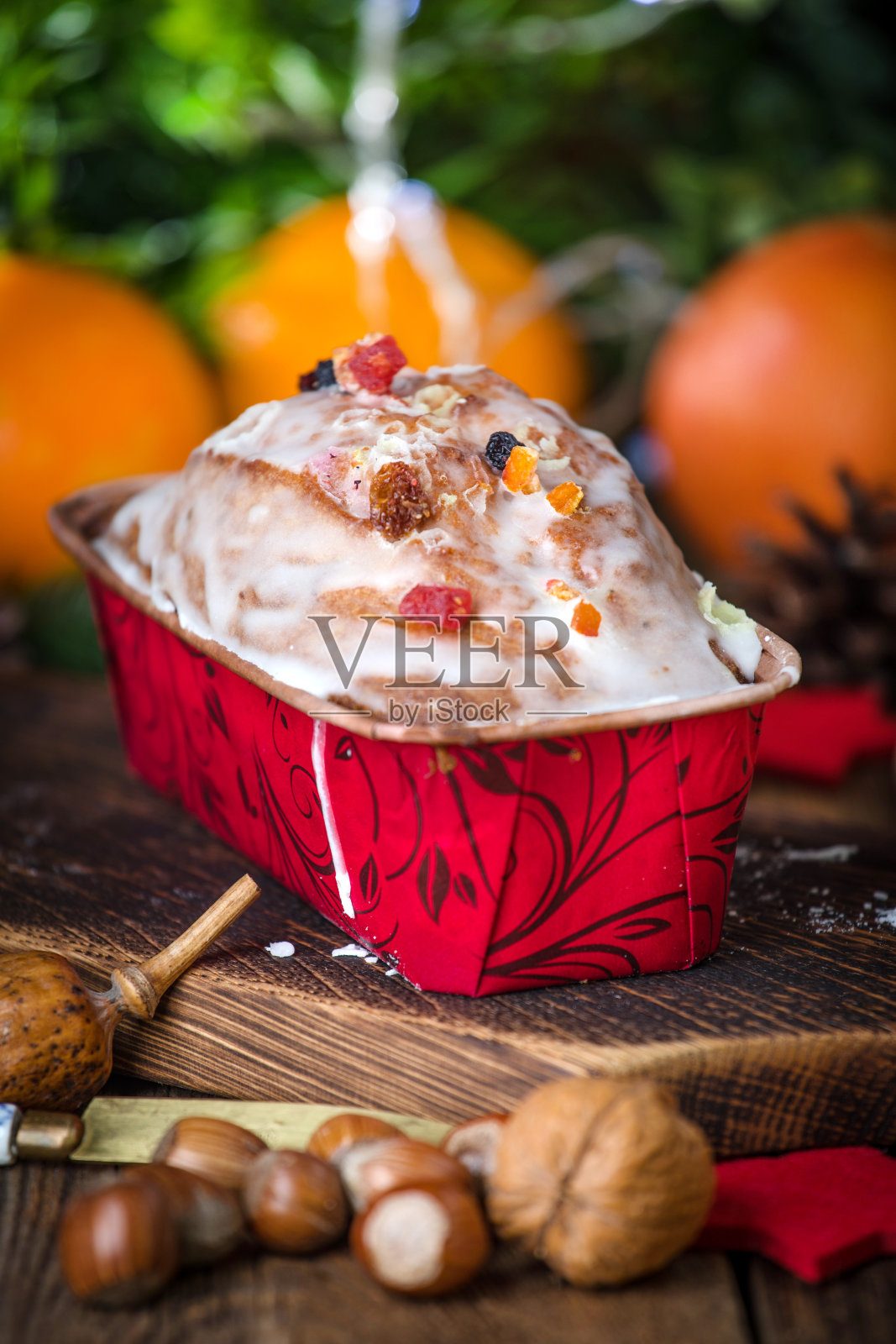 传统的圣诞蛋糕。照片摄影图片