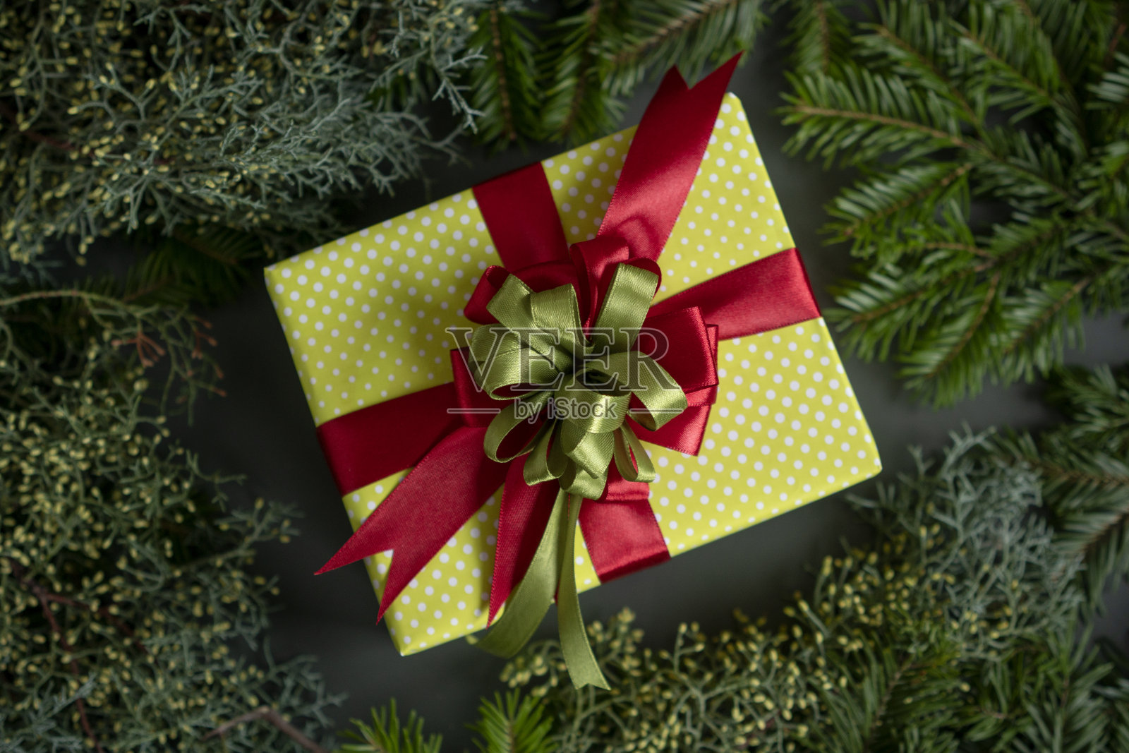 高角度的圣诞礼物照片摄影图片