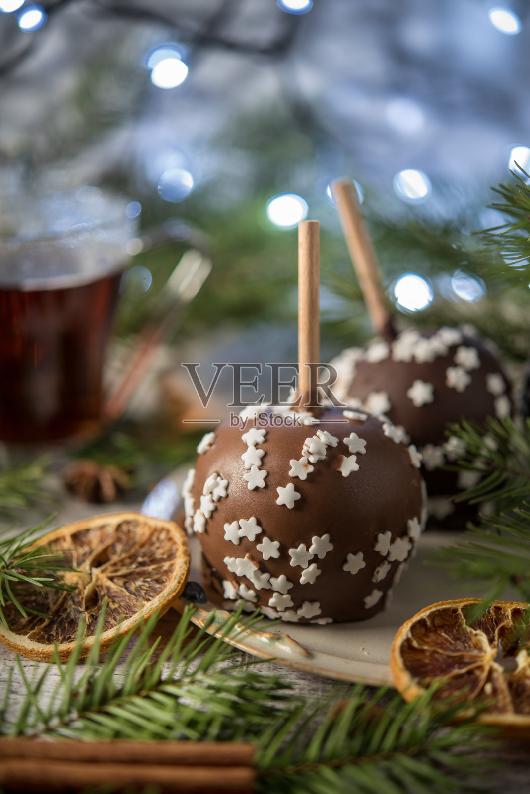 圣诞巧克力苹果棒照片摄影图片