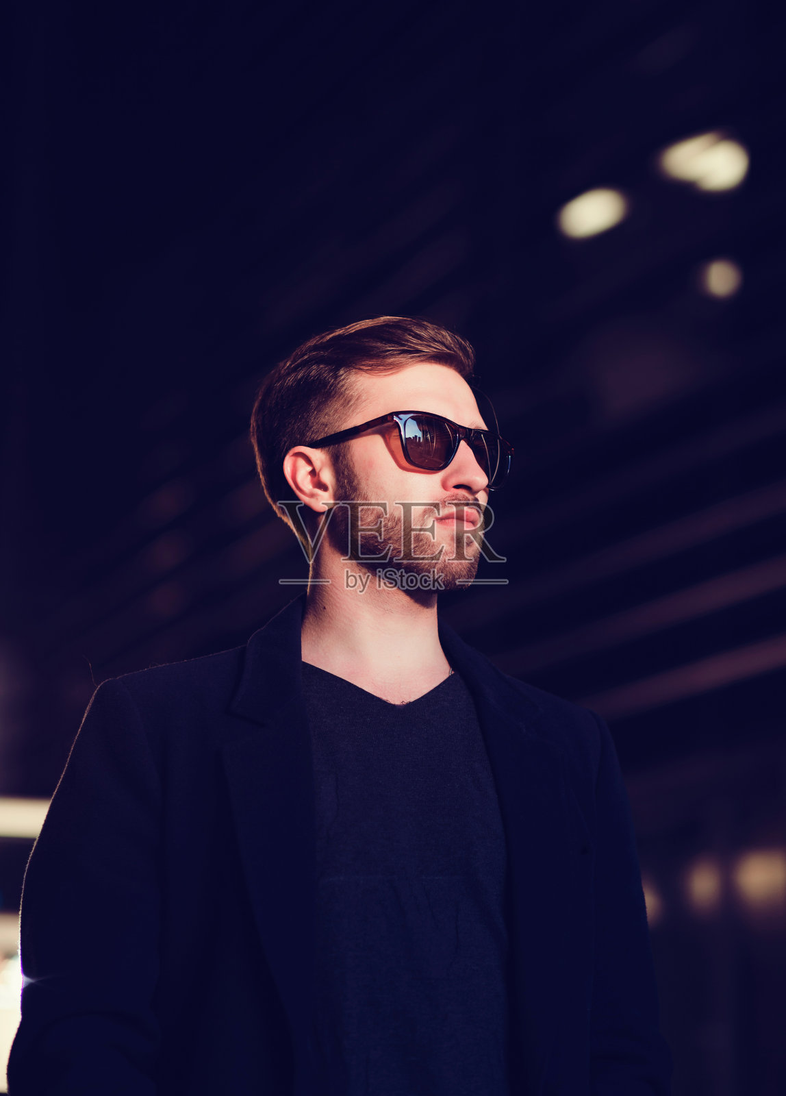 时尚男士肖像照片摄影图片