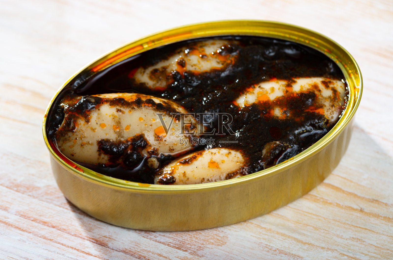 油墨腌渍花栗鼠照片摄影图片