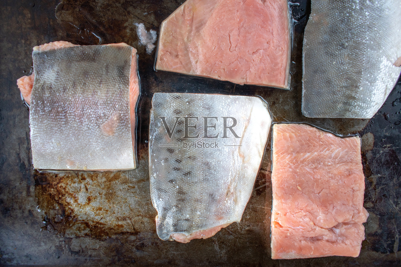 新鲜生鲑鱼片照片摄影图片