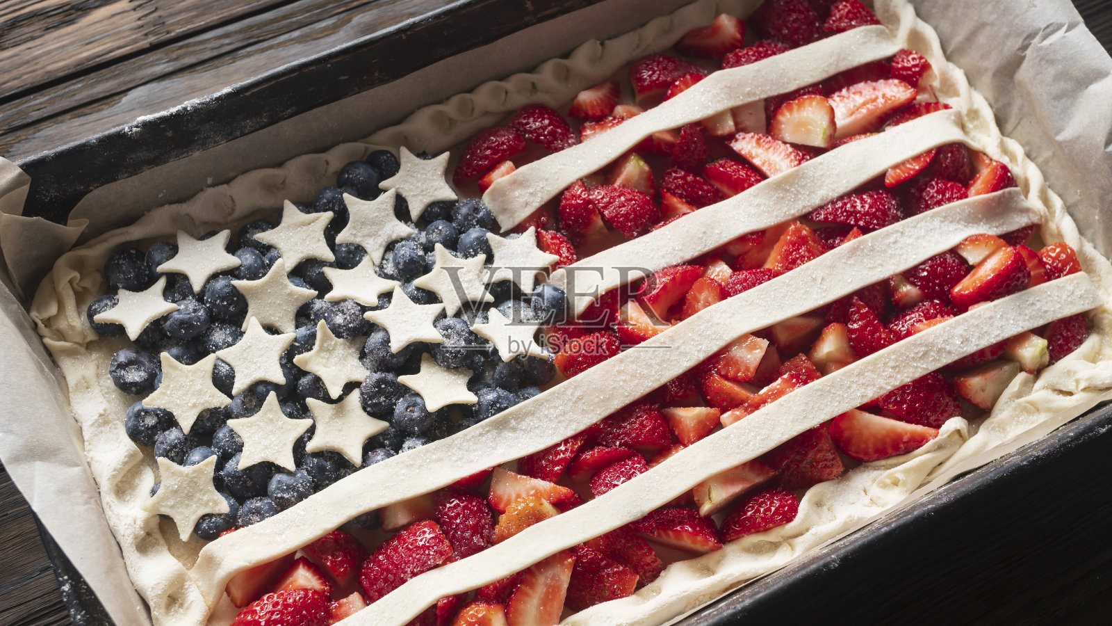 烹饪美式派照片摄影图片