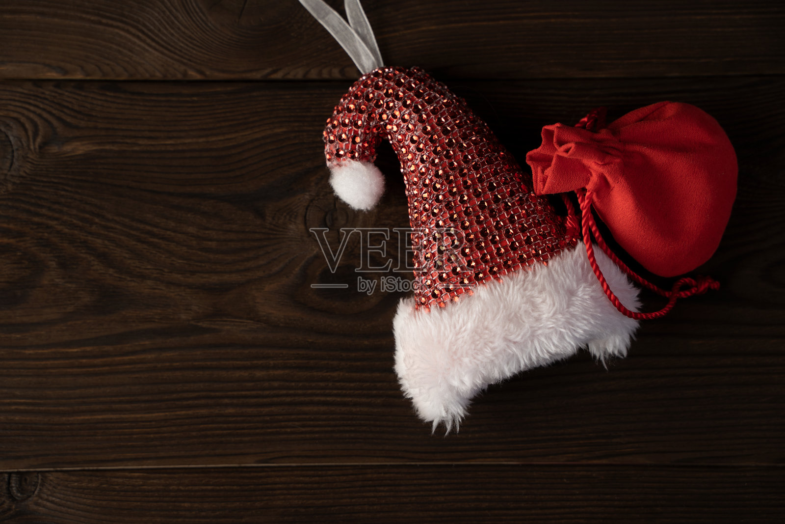 红色圣诞帽照片摄影图片