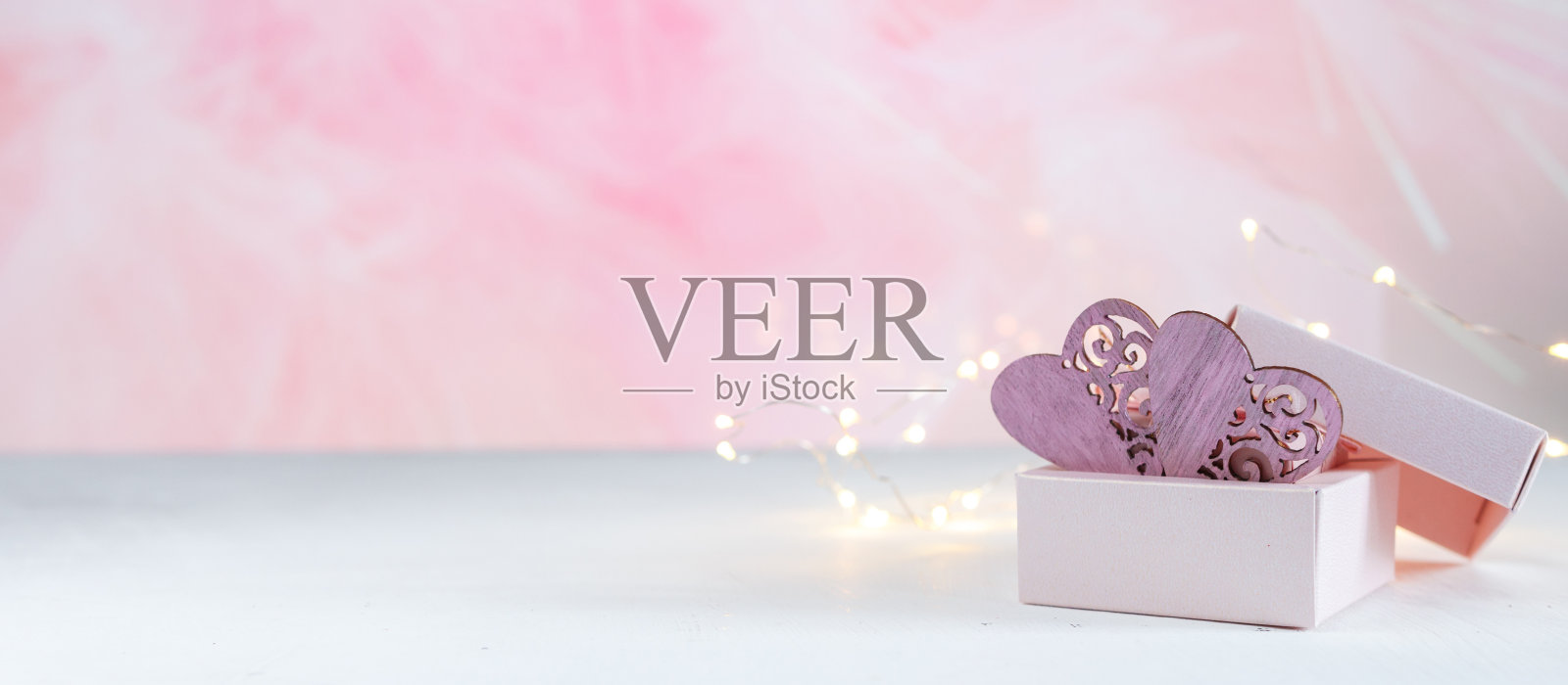 粉色礼盒情人节banner照片摄影图片