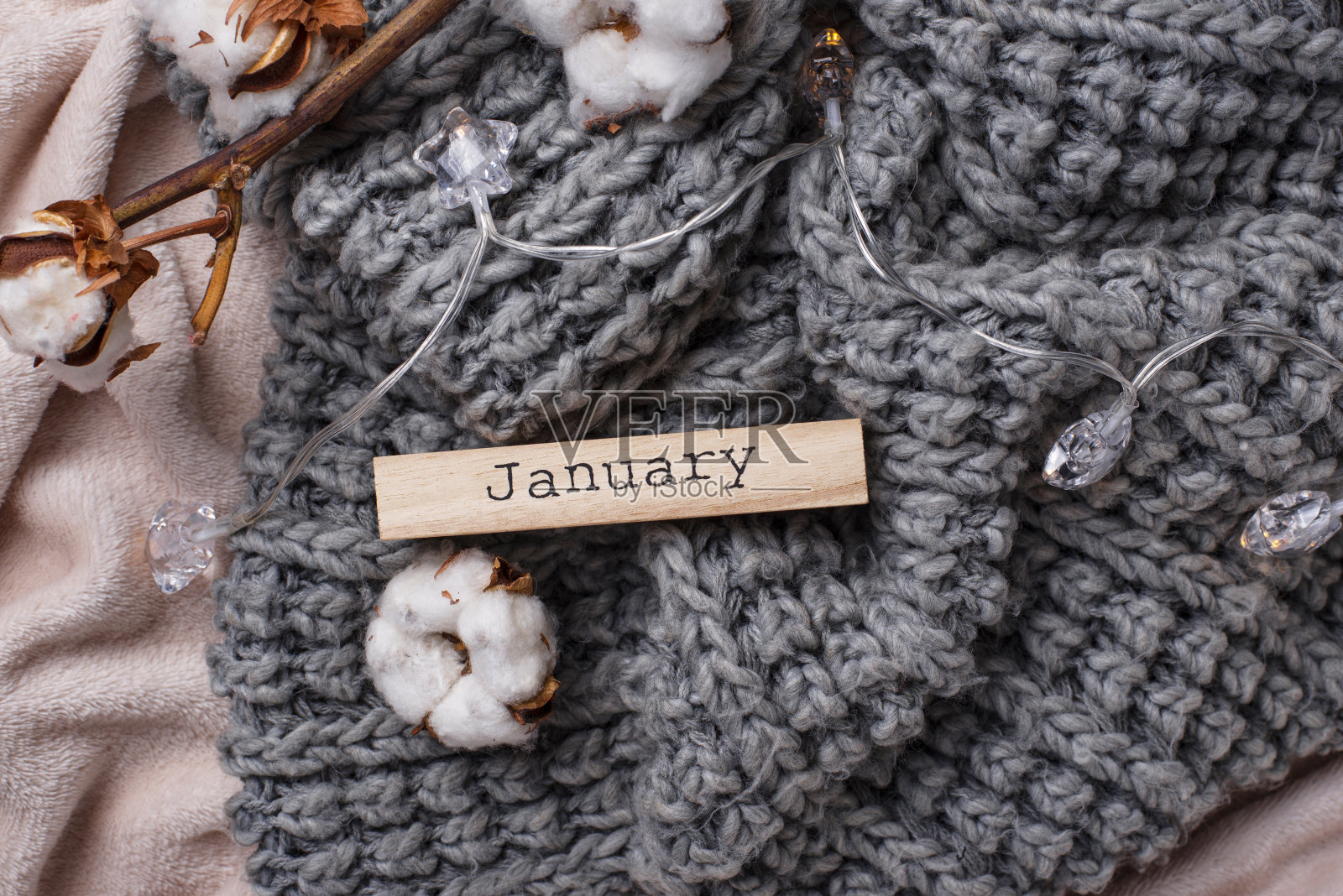 棉枝和针织格子呢照片摄影图片