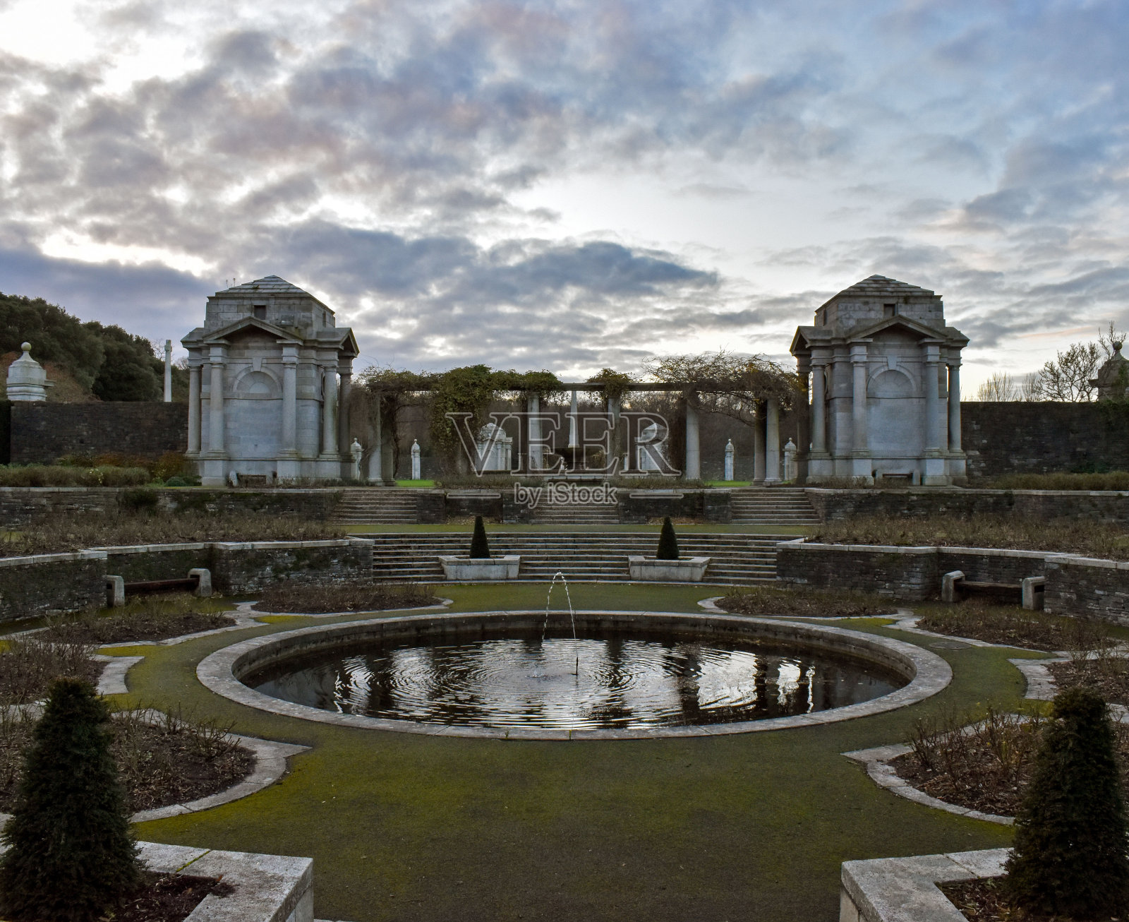 冬天的下午,爱尔兰都柏林凤凰公园拍摄的林地图片照片摄影图片