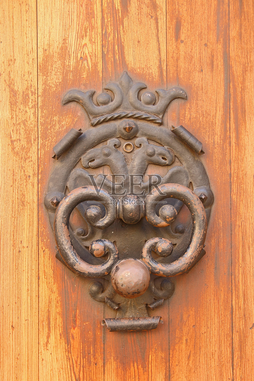 古董的门把手。照片摄影图片