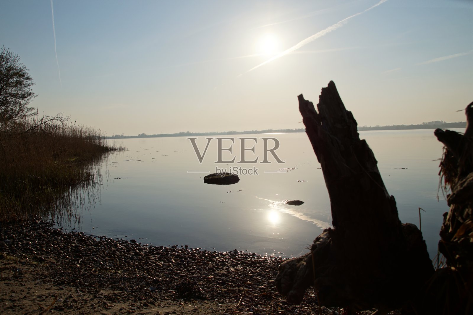 太阳水照片摄影图片