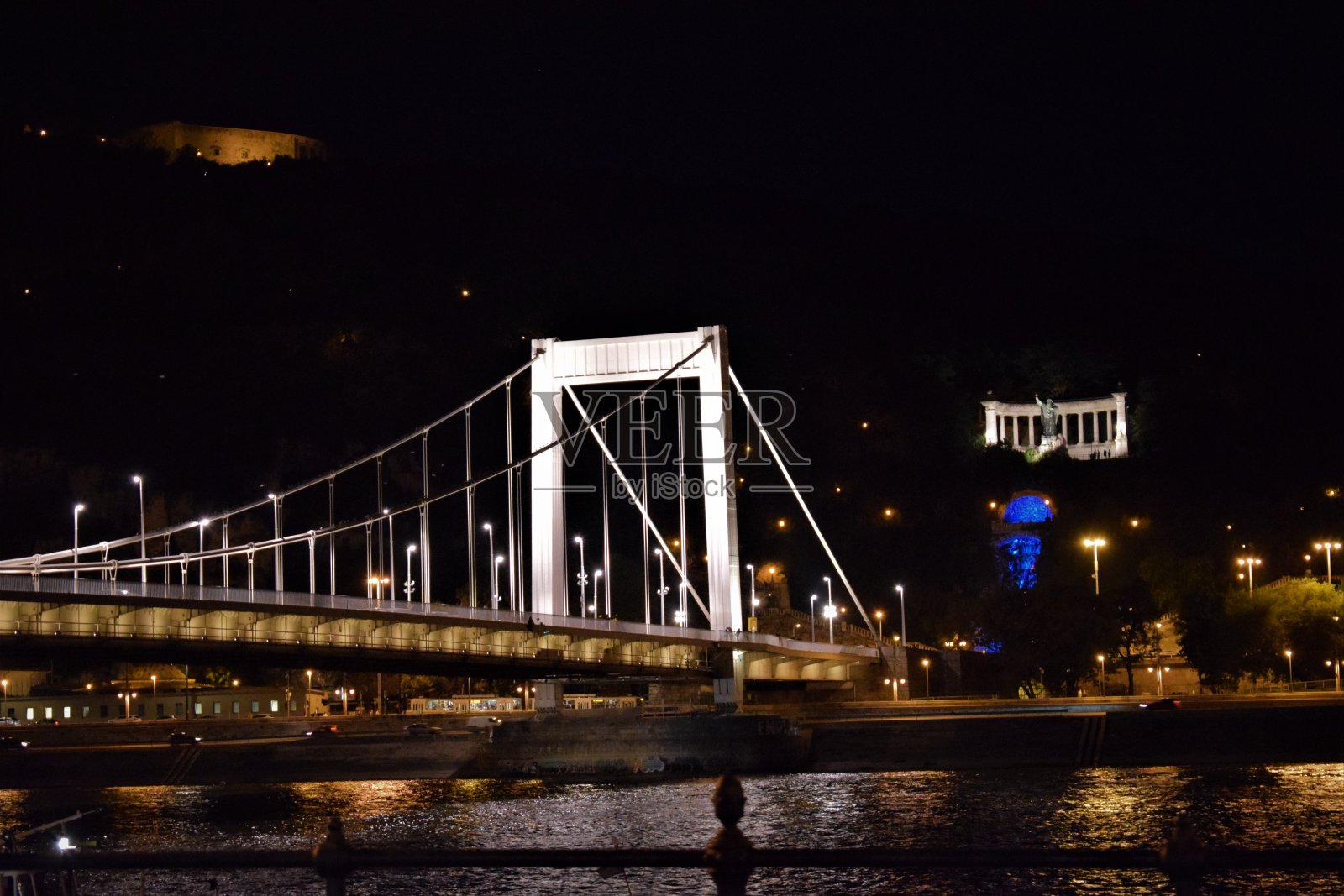 布达佩斯锚链桥照片摄影图片