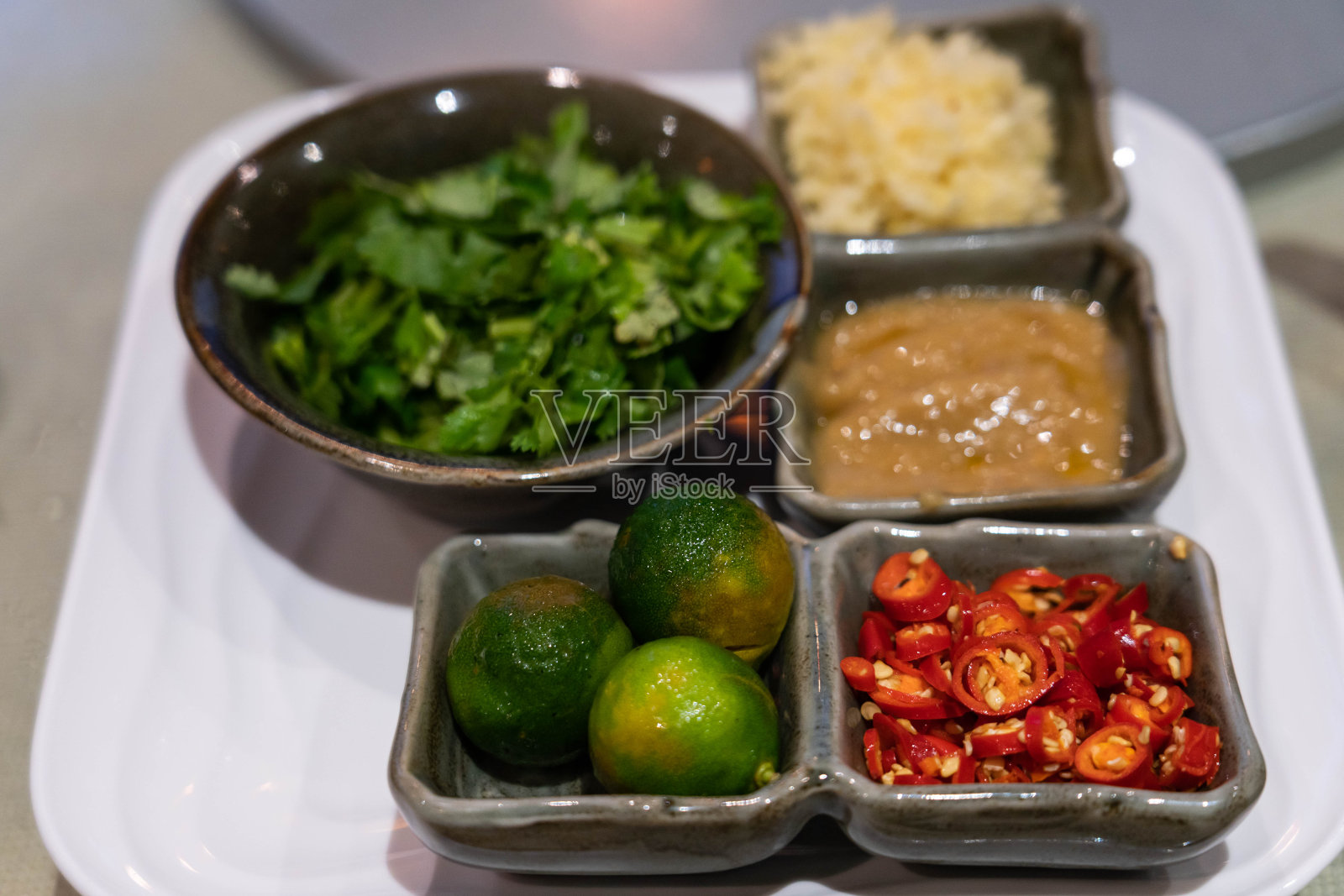 中餐:火锅蘸酱照片摄影图片