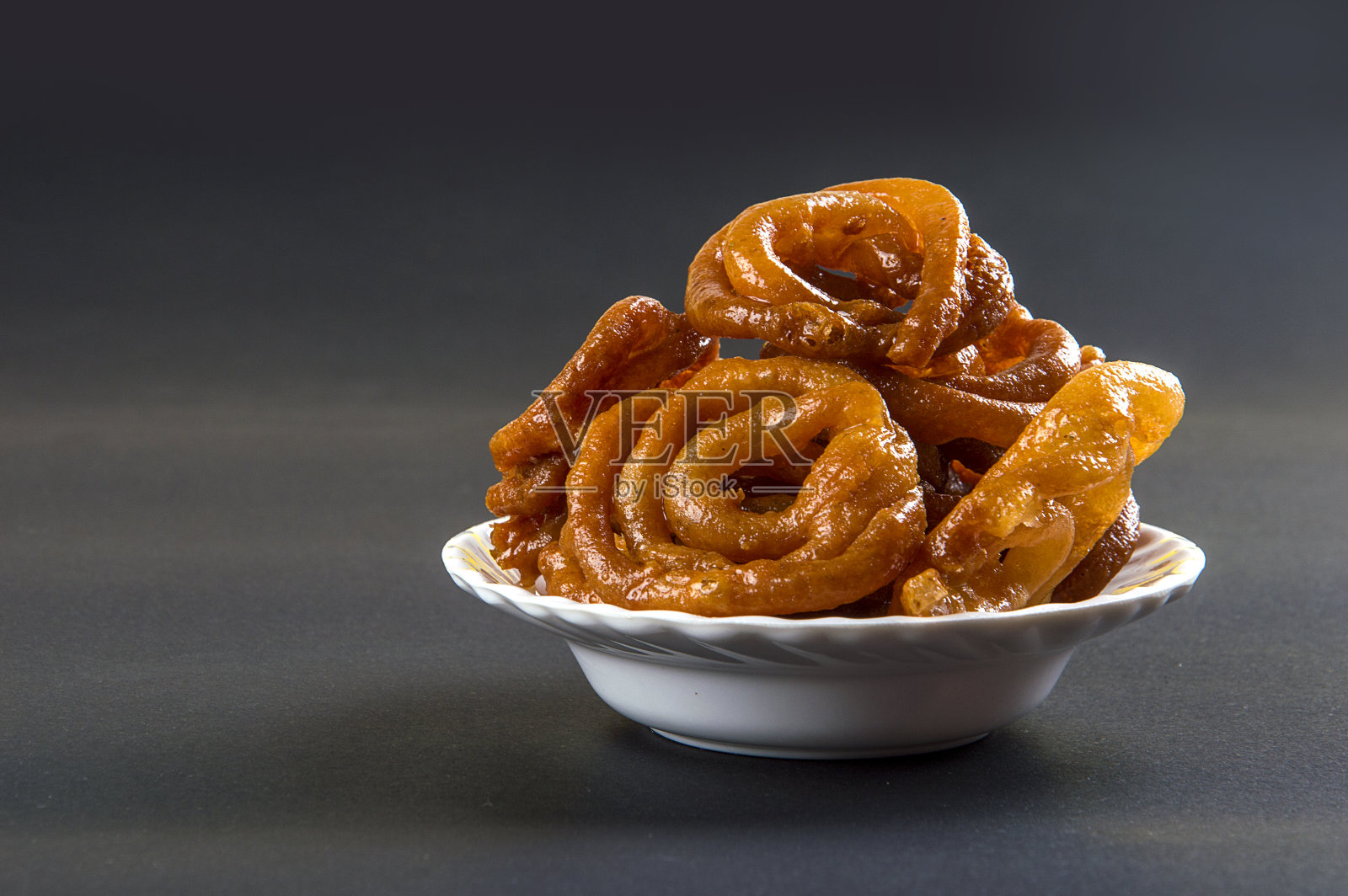 印度甜酒:印度甜酒,印度甜点甜酒或马蒂酒照片摄影图片