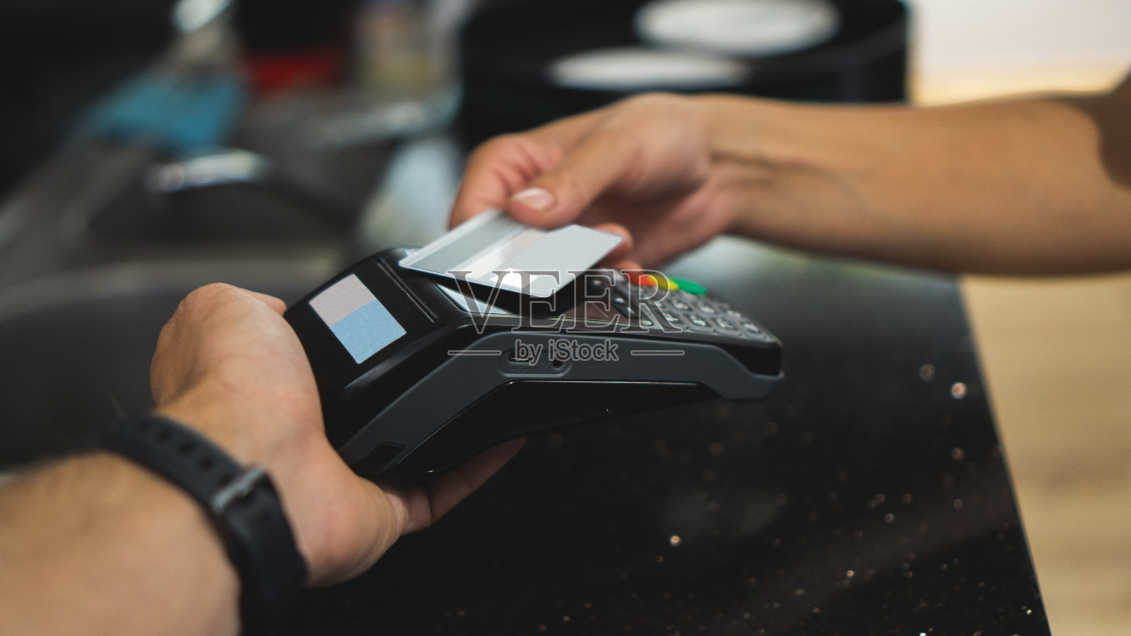 信用卡交易照片摄影图片