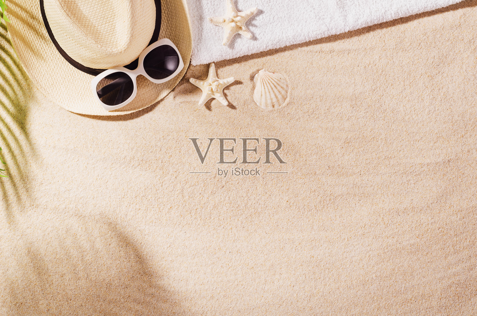 沙滩背景俯视图。沙子纹理与复制空间照片摄影图片