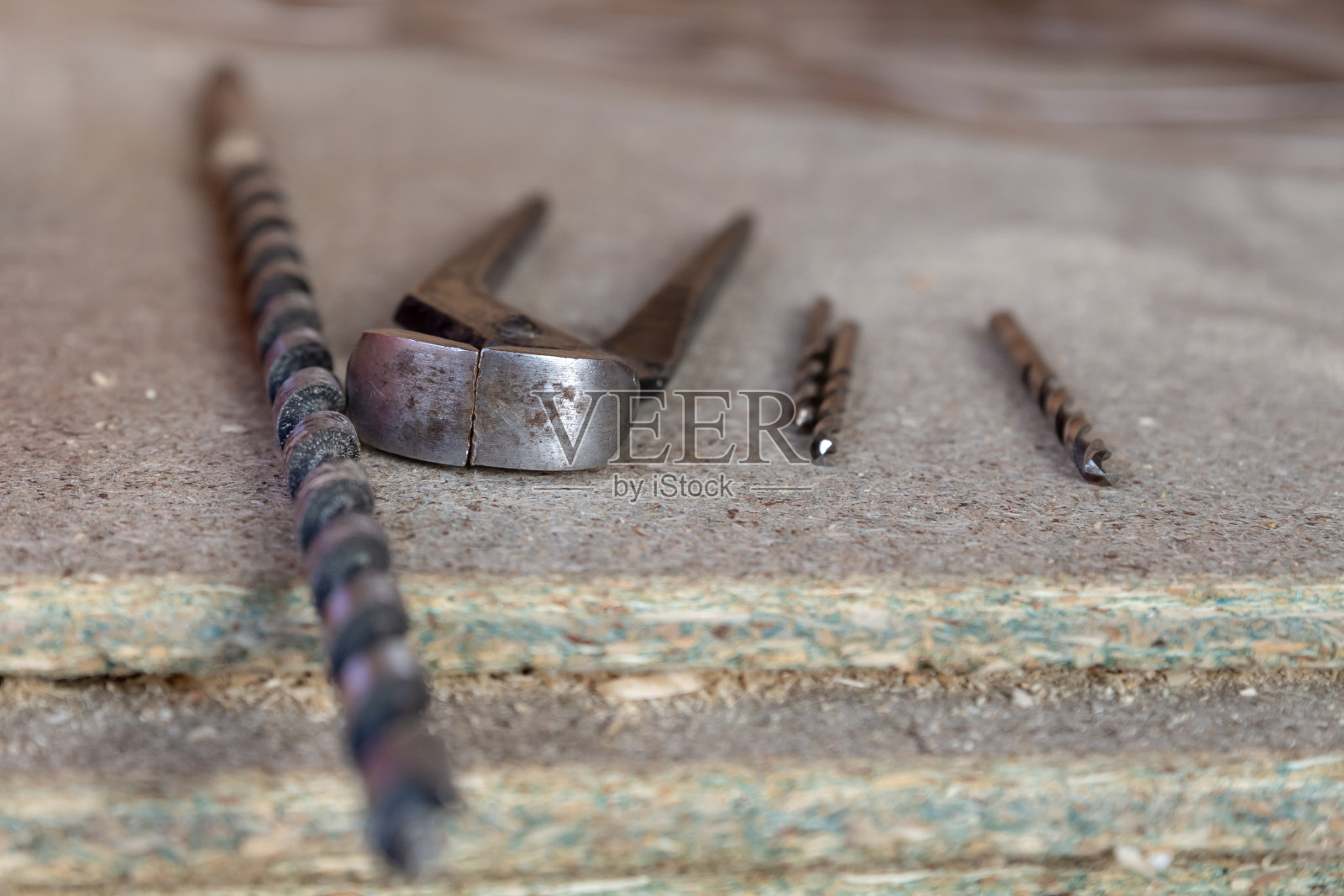 长钻金属切削钳旧焦点中心框架建筑照片摄影图片