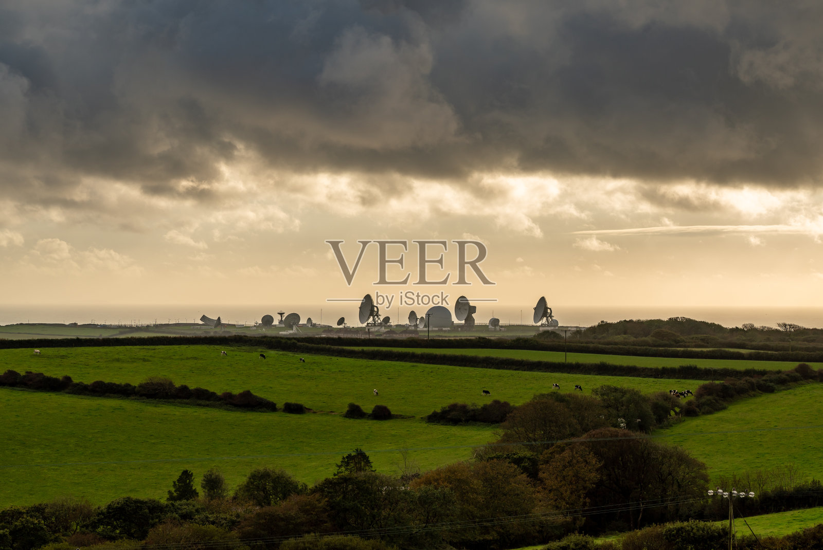 Morwenstowe的GCHQ Bude是政府卫星地面站照片摄影图片