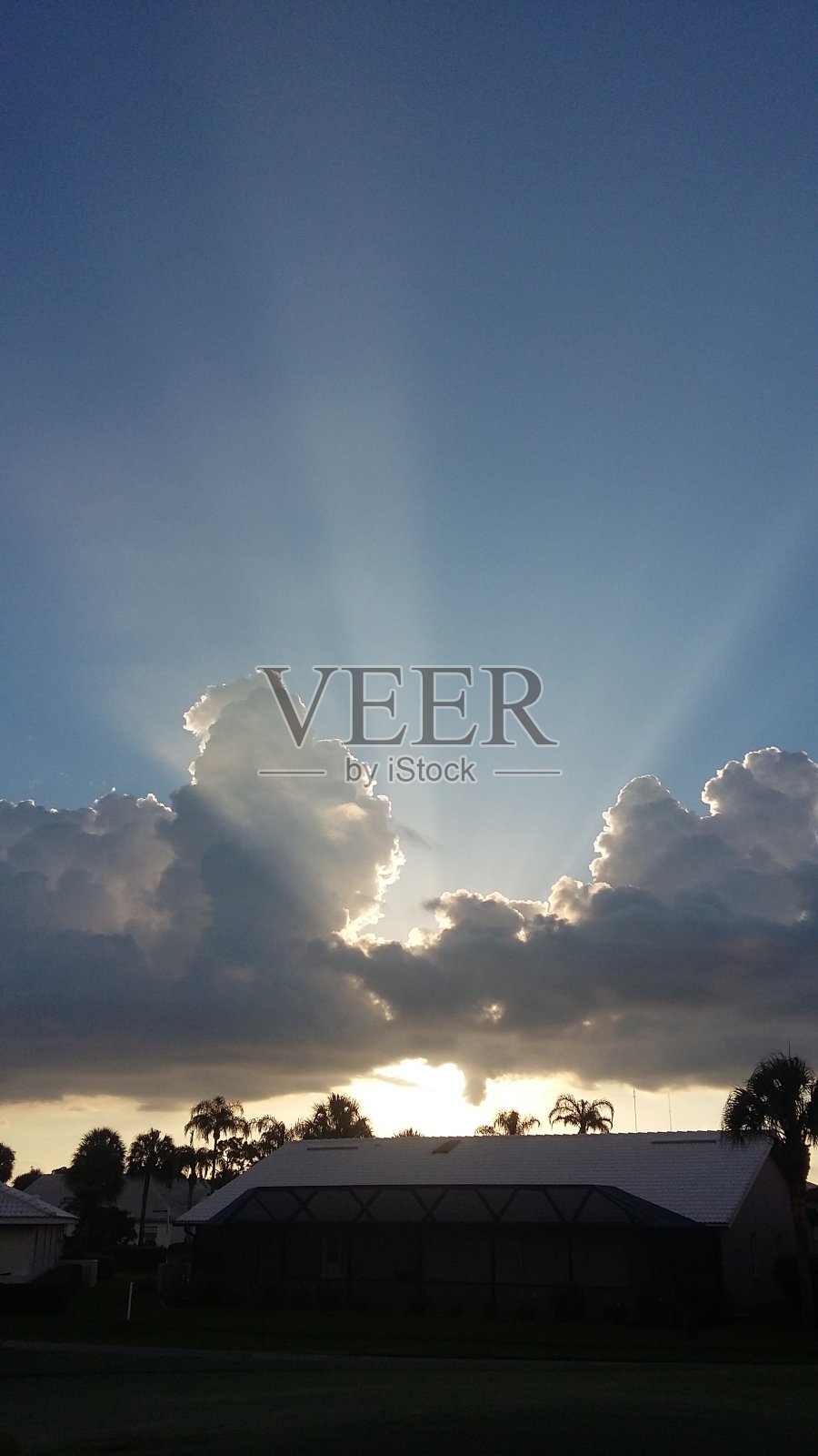 佛罗里达又将是又热又潮湿的一天照片摄影图片