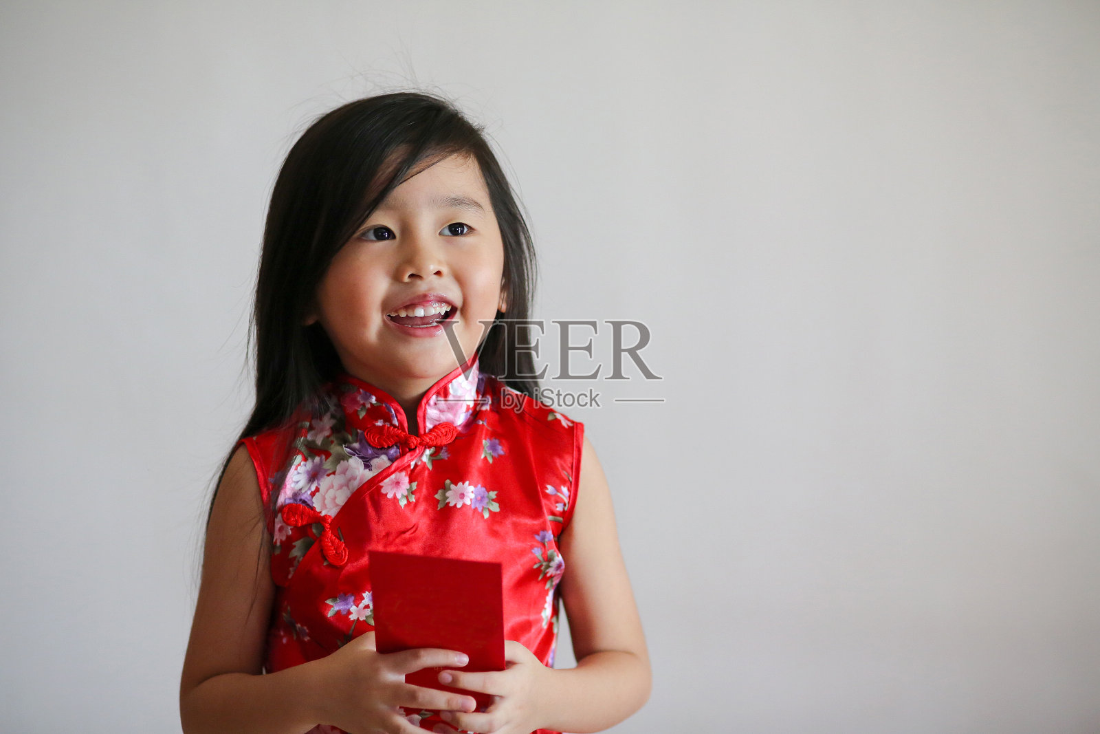 中国新年-幼稚园女孩的愿望照片摄影图片