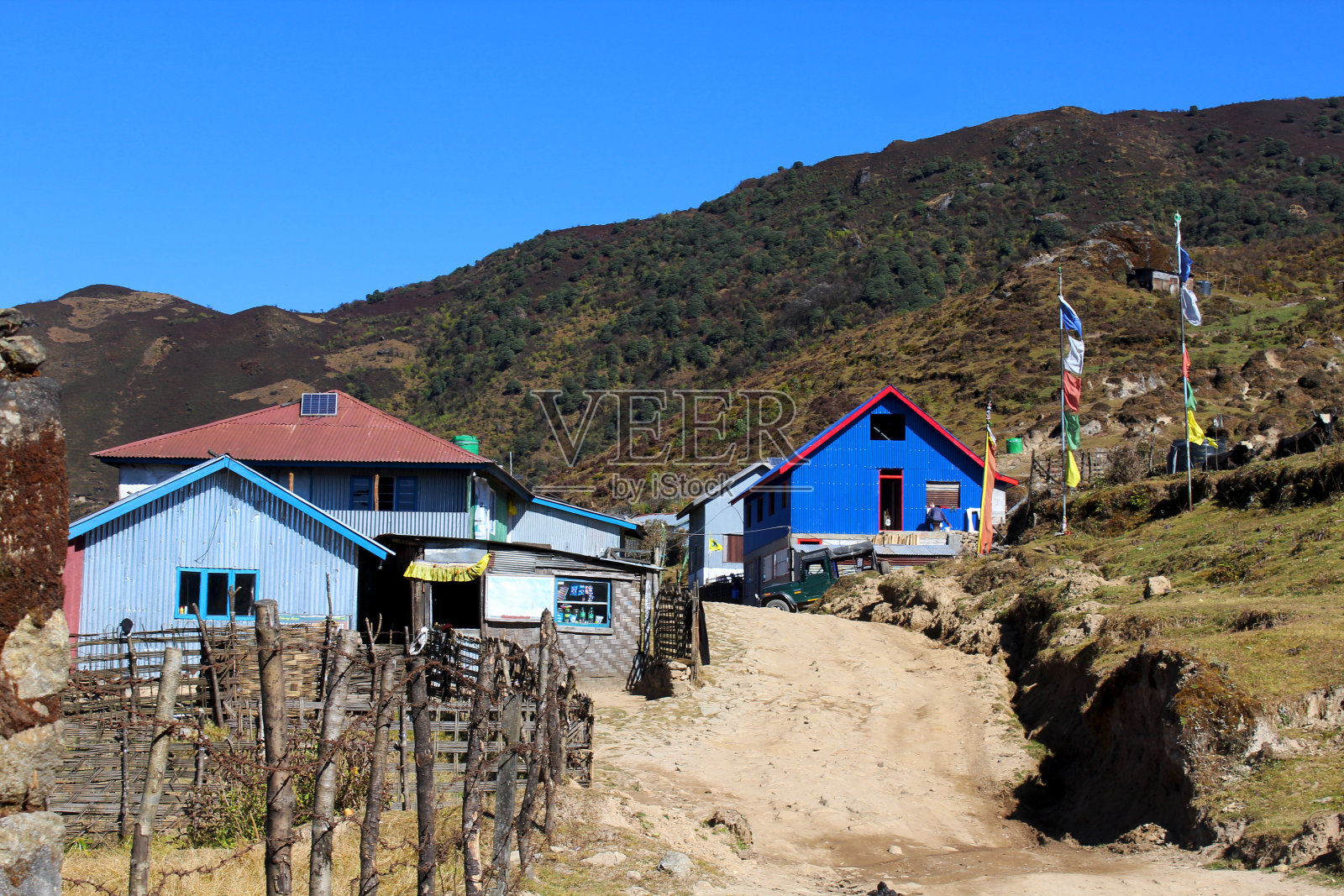 Kalapokhri是尼泊尔的一个村庄照片摄影图片