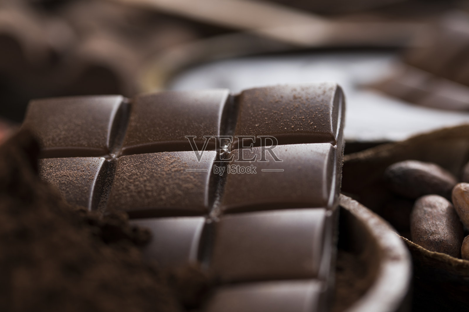 巧克力甜,可可豆荚和食物甜点背景照片摄影图片
